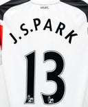 Manchester United J S Park 2010-11 Away Kit (M)