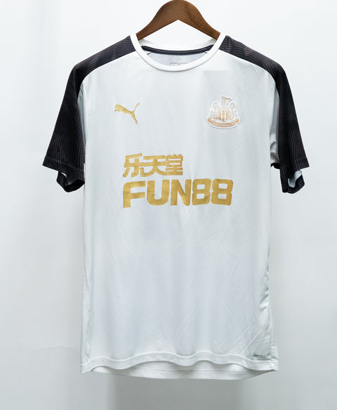 Newcastle United 2019-20 Training Kit (L)