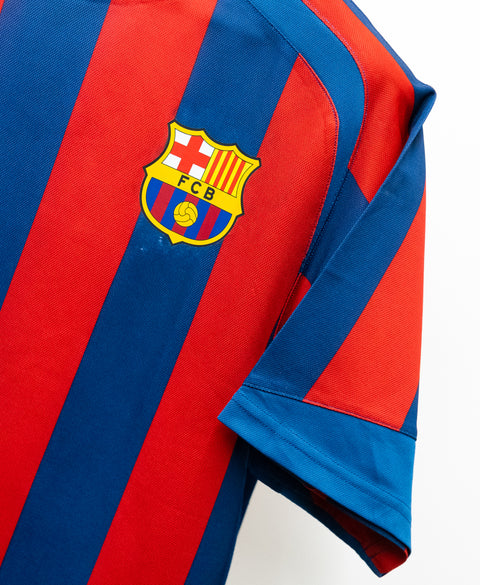 Barcelona 2005-06 Ronaldinho Fan Home Kit (M)