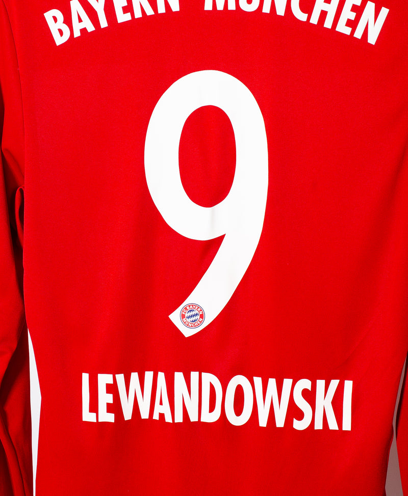 Bayern Munchen 2017-18 Lewandowski Long Sleeve Home Kit (M)