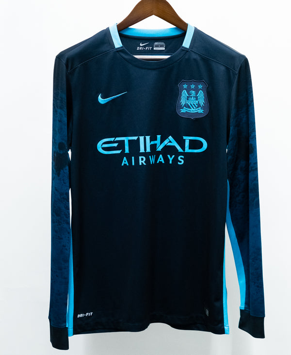 Manchester City 2015-16 Kun Aguero Long Sleeve Away Kit (M)