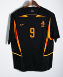 Netherlands 2002 Kluivert Away Kit (M)