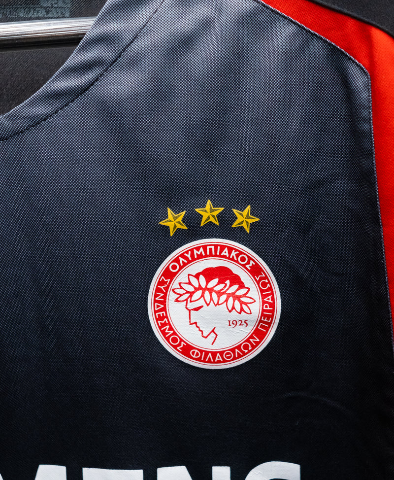 Olympiacos 2005-06 Away Kit (M)