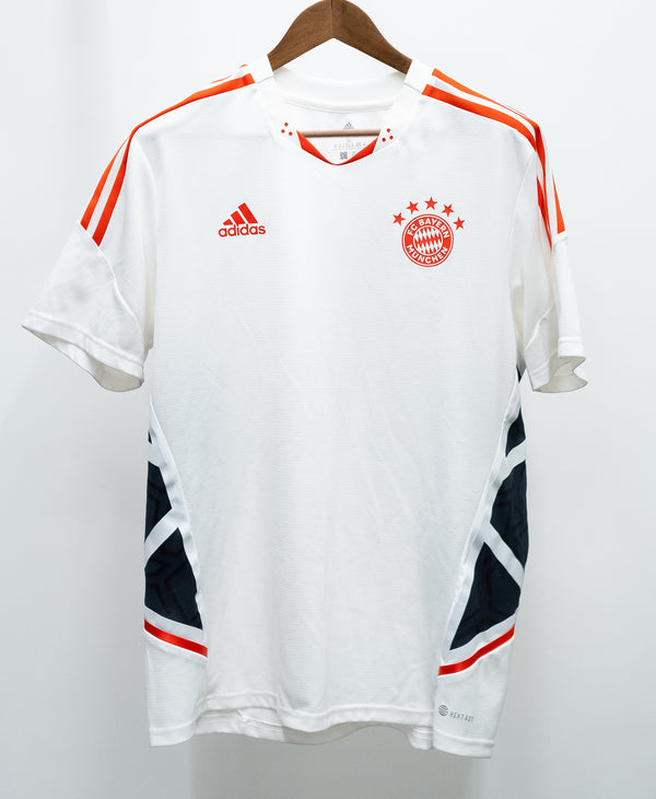 Bayern Munich 2022-23 Training Kit (XL)