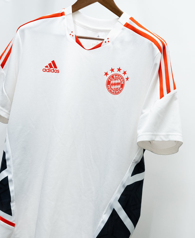 Bayern Munich 2022-23 Training Kit (XL)