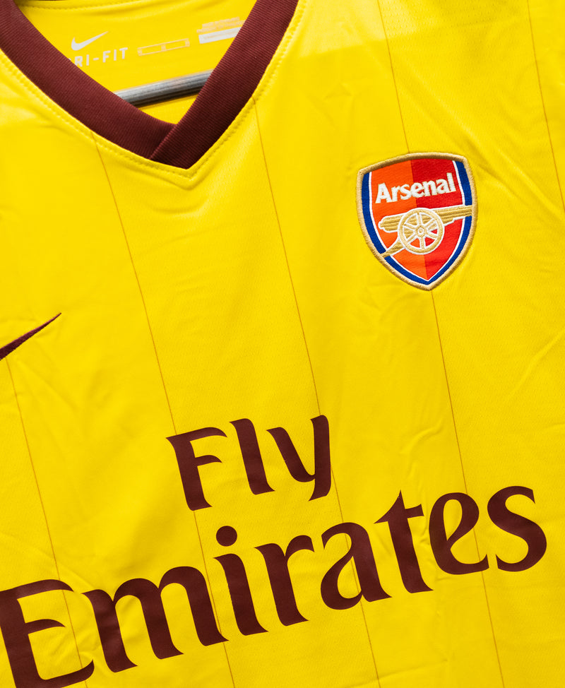 Arsenal 2010-11 Arshavin Away Kit (M)