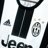 Juventus 2016-17 Dybala Home Kit (L)