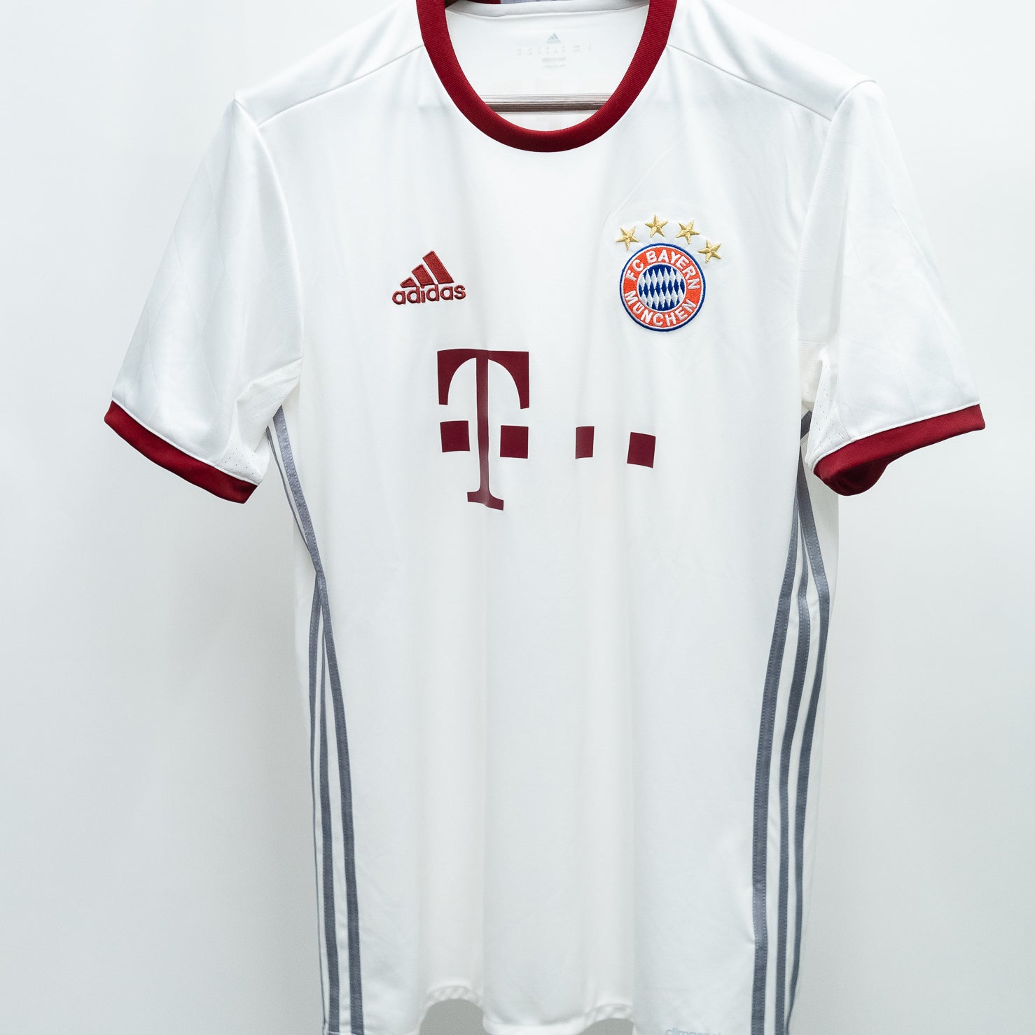 Bayern Munich 2016-17 Ribery Third jersey