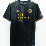 Bayern Munich 2021-22 Musiala Away Kit (L)