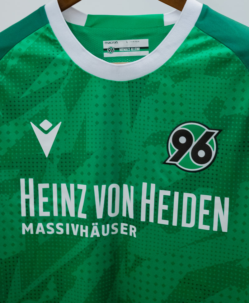 Hannover 96 2020-21 Away Kit (L)