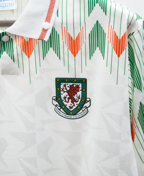 Wales 1990 Away Kit (2XL)