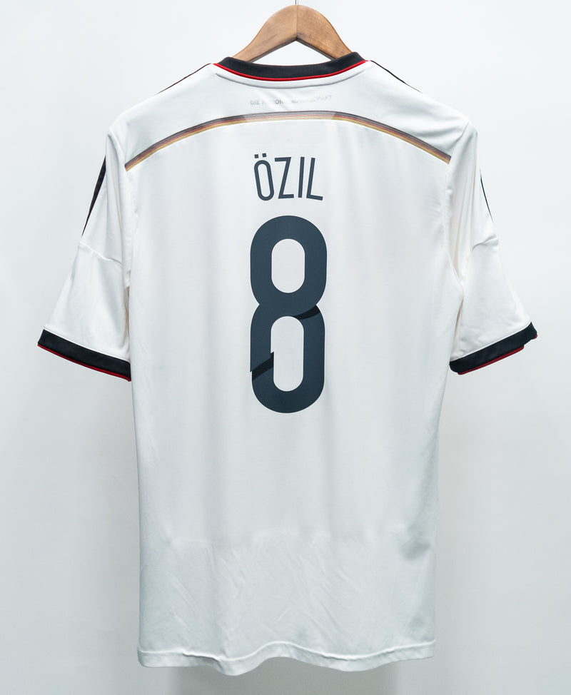 Germany 2014 Ozil Home Kit (L)