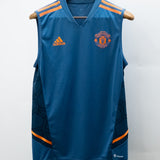 Manchester United 2022-23 Sleeveless Training Kit (M)