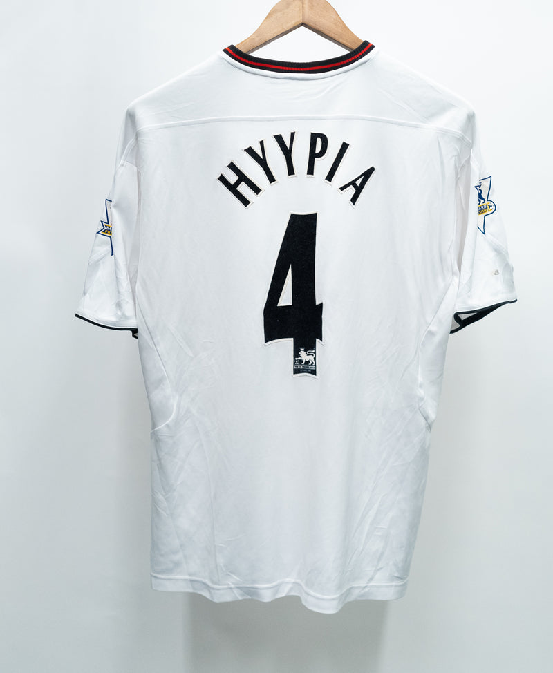 Liverpool 2003-04 Hyypia Away Kit (L)