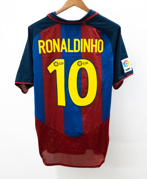 Barcelona 2003-04 Ronaldinho Home Kit (L)