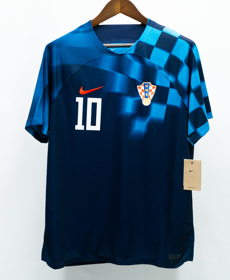 Croatia 2022 Modric Away Kit W/ Tags (L)