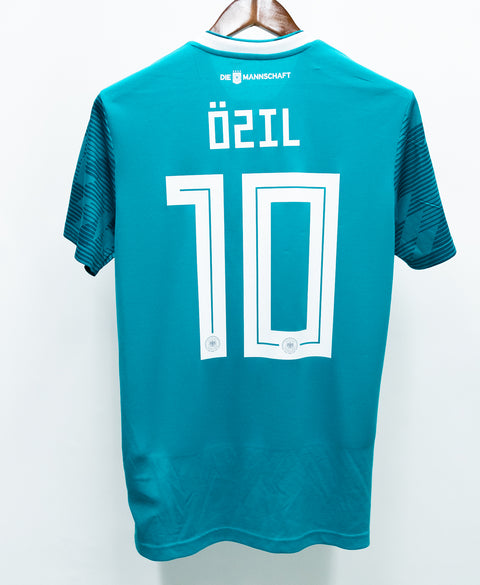 Germany 2018 Ozil Away Kit (S)