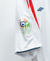 England 2006 Gerrard Home Kit (L)