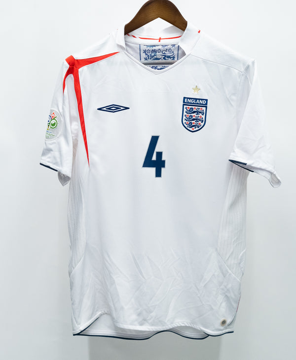 England 2006 Gerrard Home Kit (L)