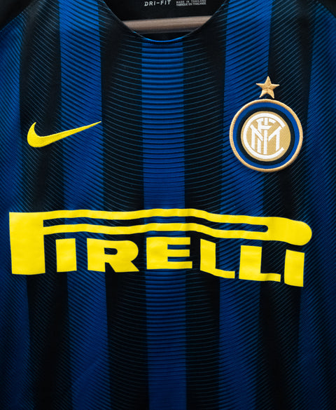 Inter Milan 2016-17 Perisic Home Kit (M)