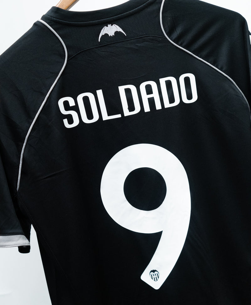 Valencia 2011-12 Soldado Away Kit (M)