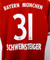 Bayern Munchen 2013-14 Schweinsteiger Home Kit (M)