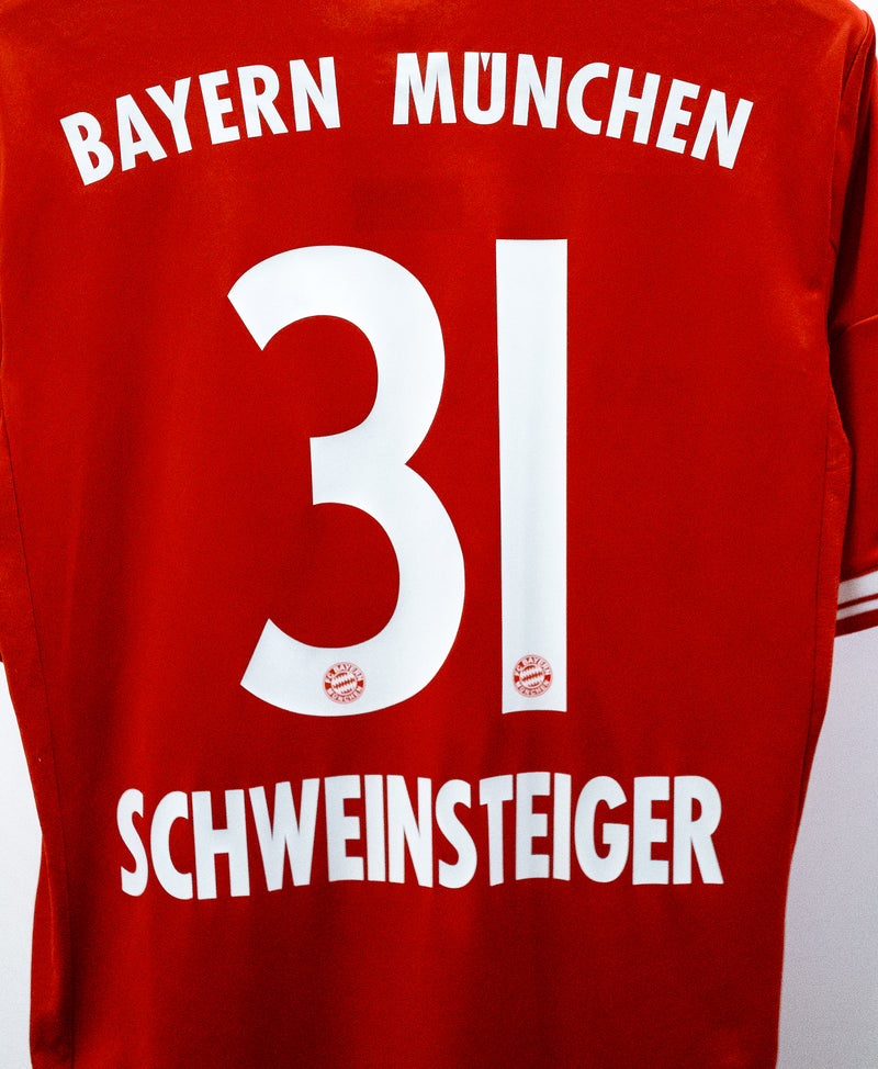 Bayern Munchen 2013-14 Schweinsteiger Home Kit (M)