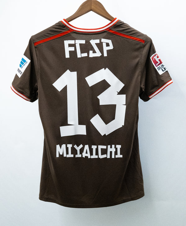 St. Pauli 2016-17 Miyaichi Home Kit (L)