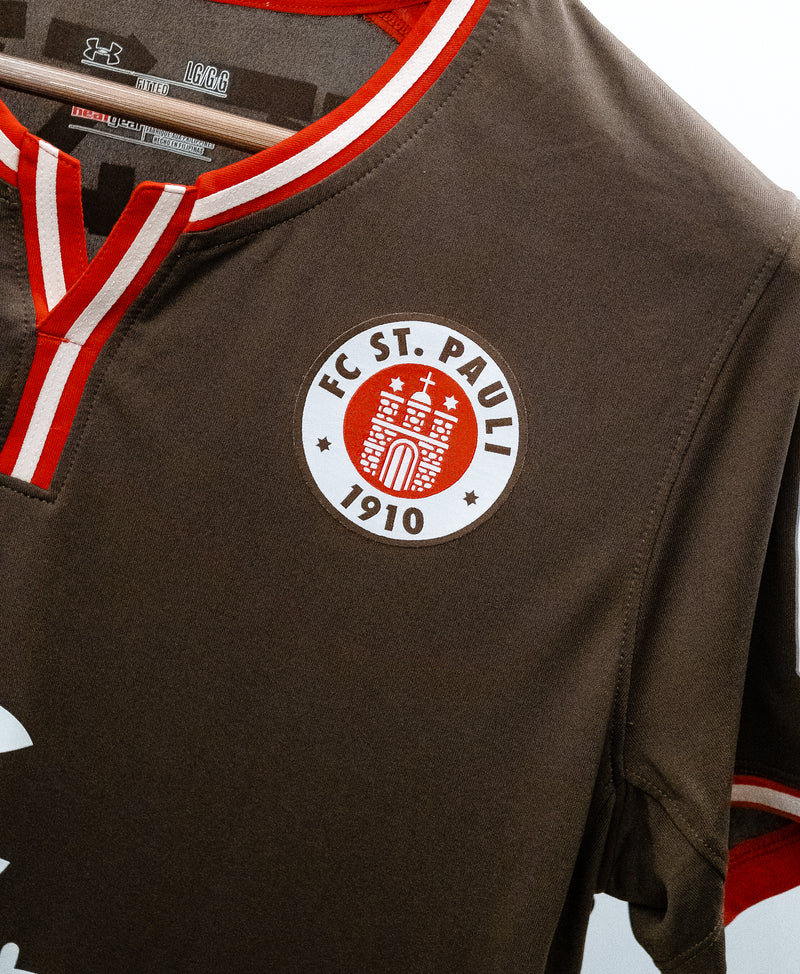 St. Pauli 2016-17 Miyaichi Home Kit (L)