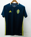 Sweden 2016 Training Kit (L)