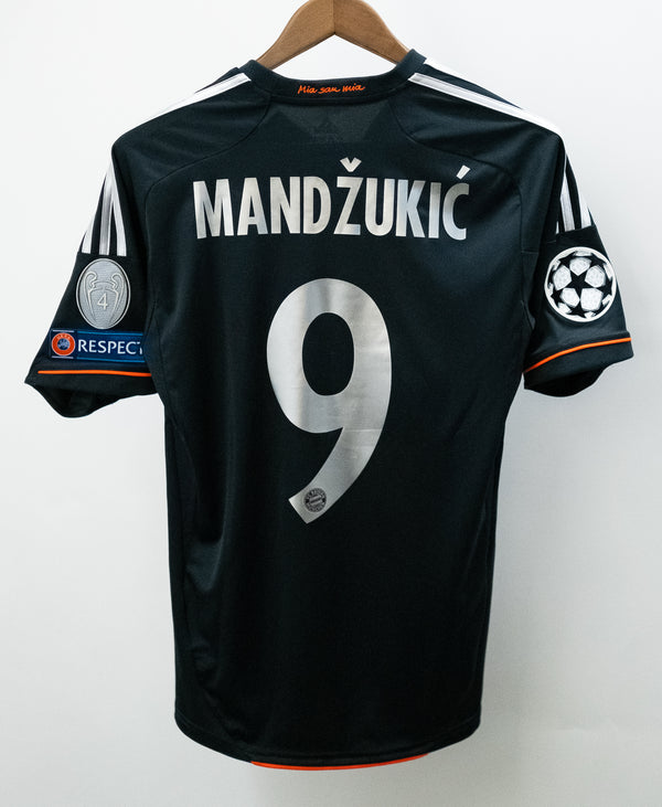 Bayern Munchen 2012-13 Manduzkic Third Kit (S)