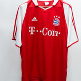Bayern Munich 2004-05 Guerrero Home Kit (L)