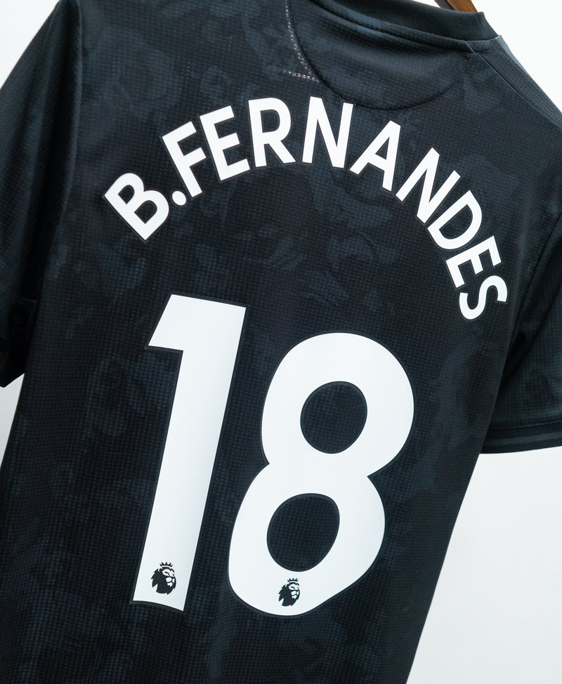 Manchester United 2019-20 B. Fernandes Player Issue Third Kit (M)