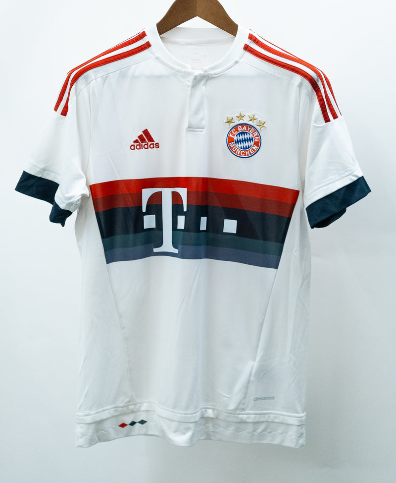 Bayern Munchen 2015-16 Muller Away Kit (M)