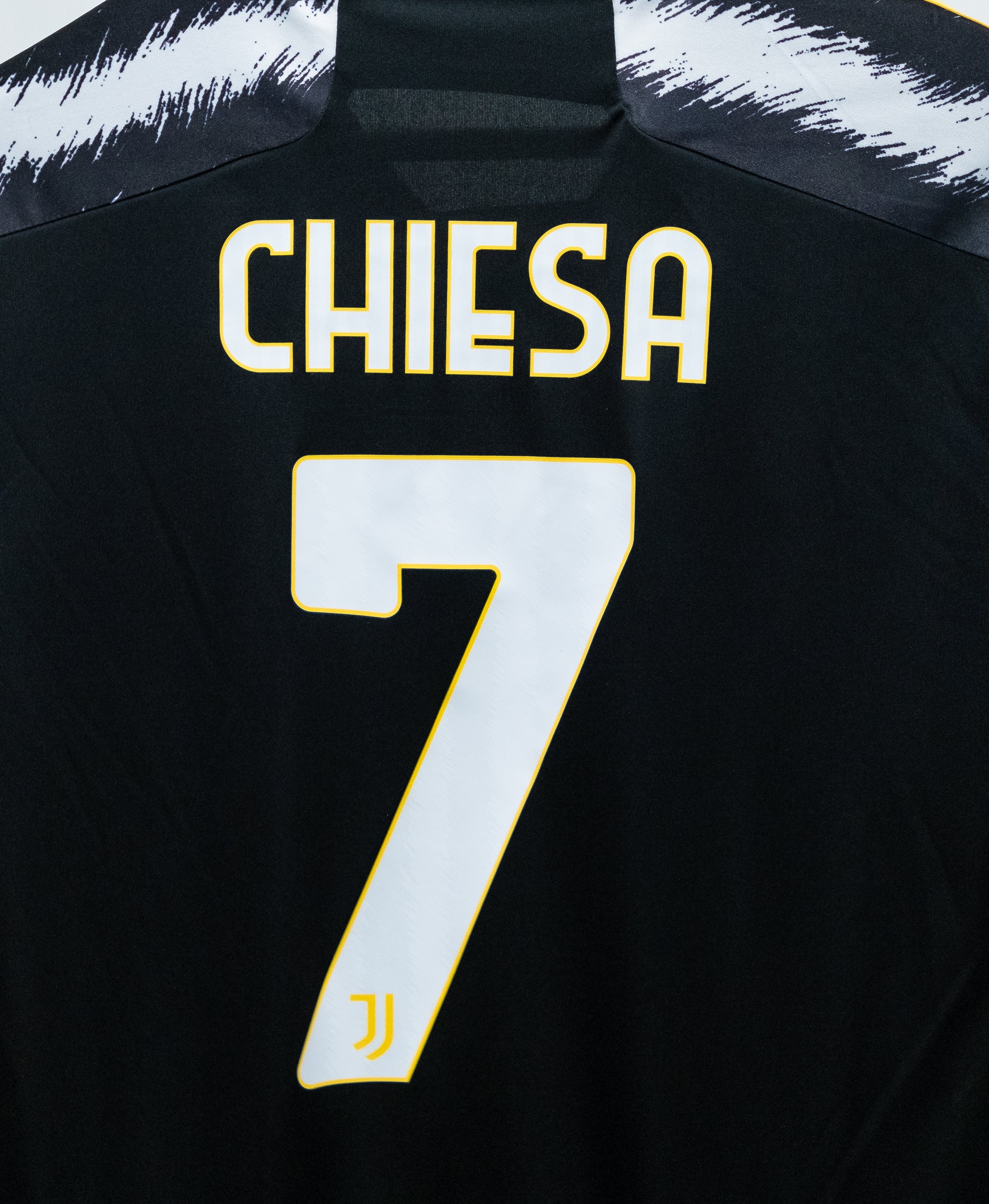 Juventus 2023-24 Chiesa Home Kit (XL)