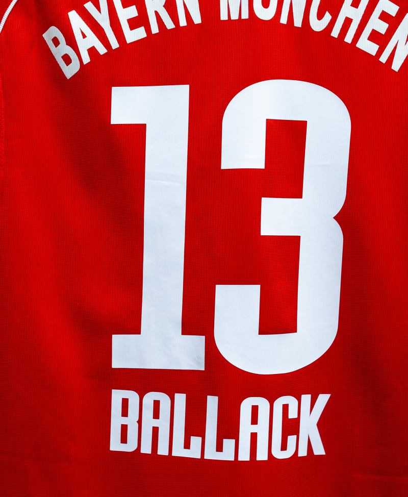 Bayern Munich 2005-06 Ballack Home Kit (YXL)