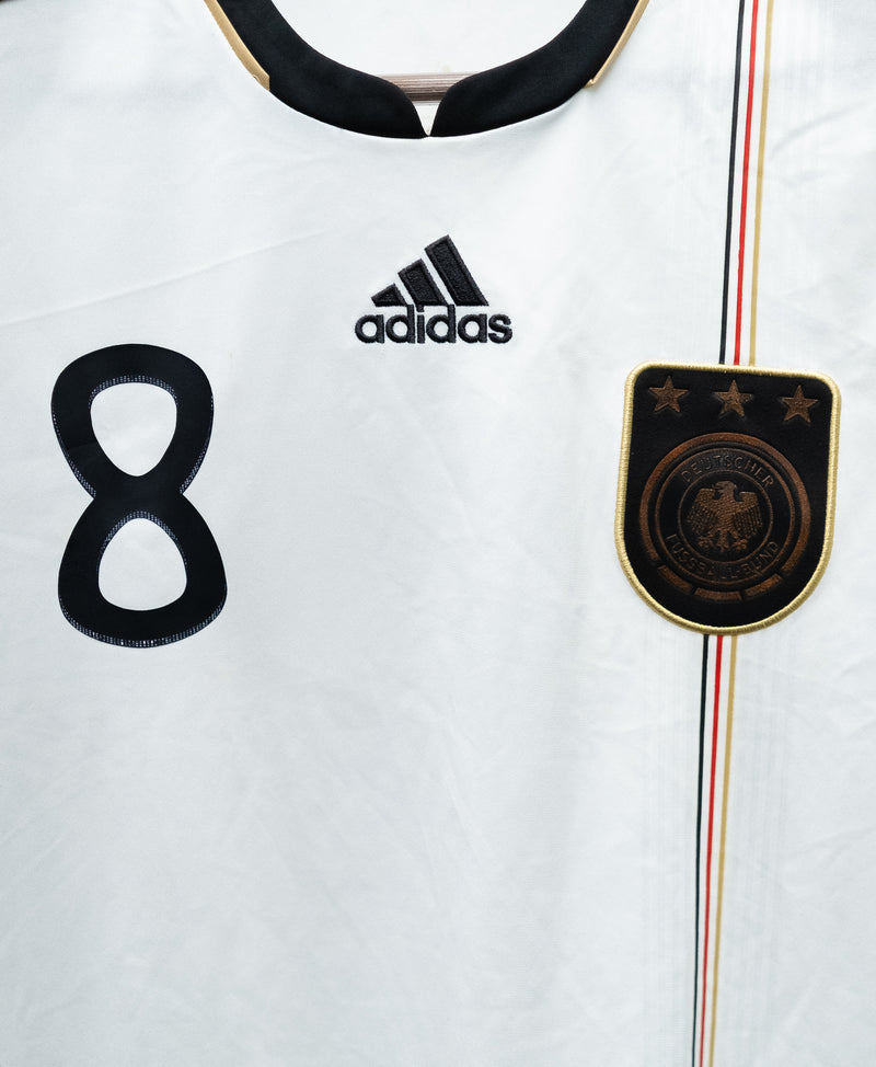 Germany 2010 Ozil Home Kit (M)