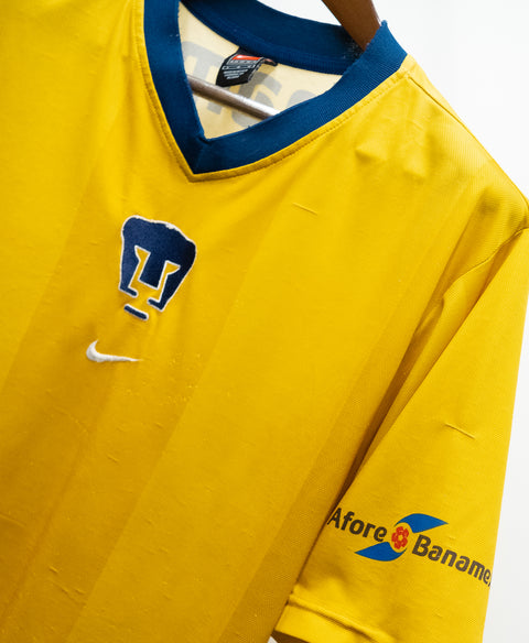 Pumas 2000-01 Away Kit (L)