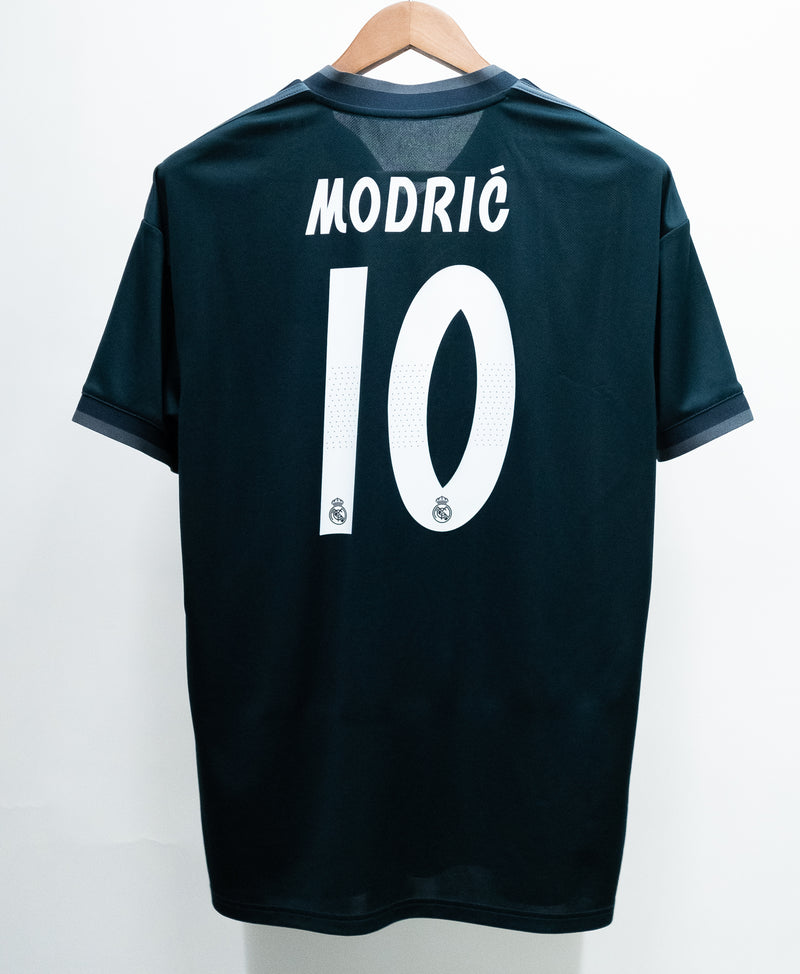 Real Madrid 2018-19 Modric Away Kit (L)