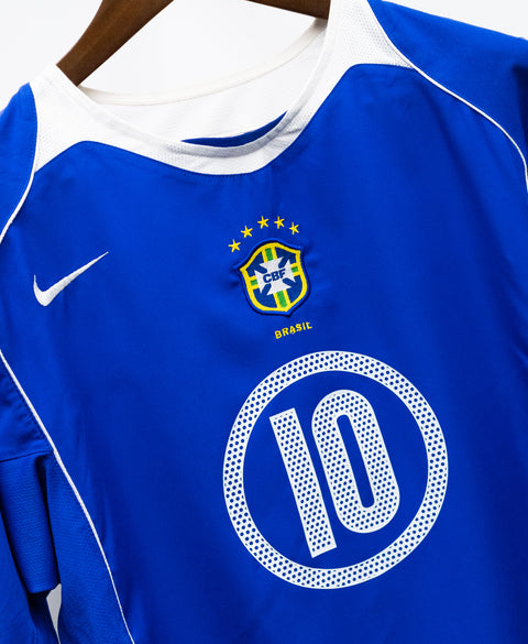 Brazil 2004 Ronaldinho Away Kit (L)