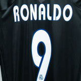 Real Madrid 2004-05 Ronaldo Away Kit (M)