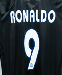 Real Madrid 2004-05 Ronaldo Away Kit (M)