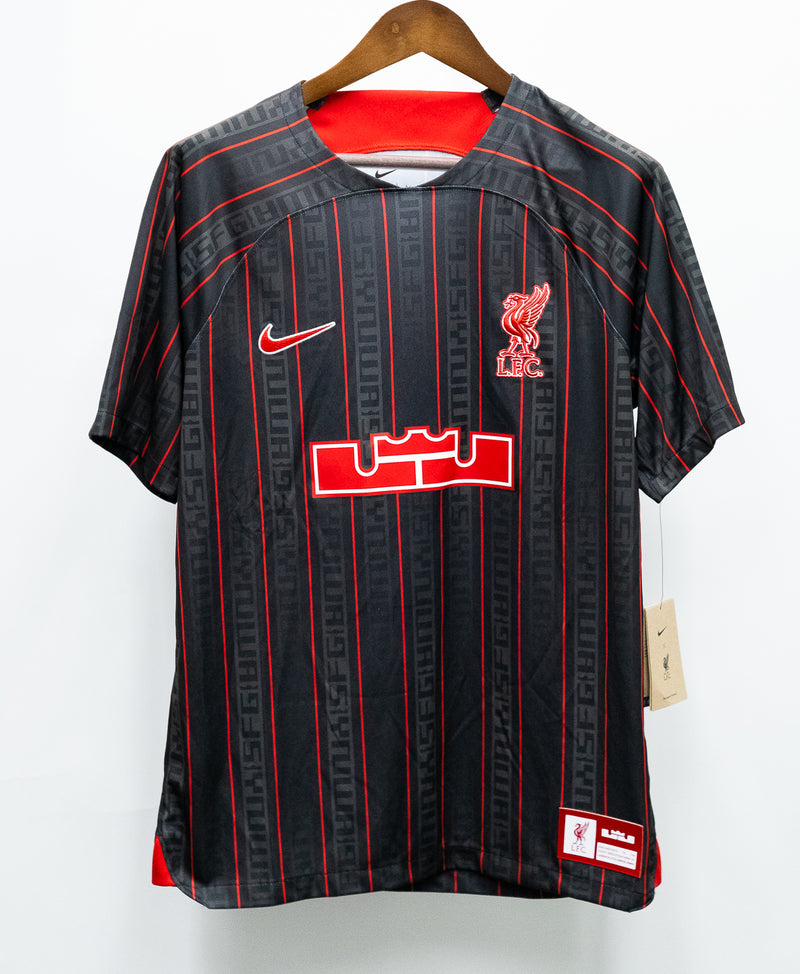 LeBron x Liverpool 2022-23 Collab Kit w/ Tags (L)