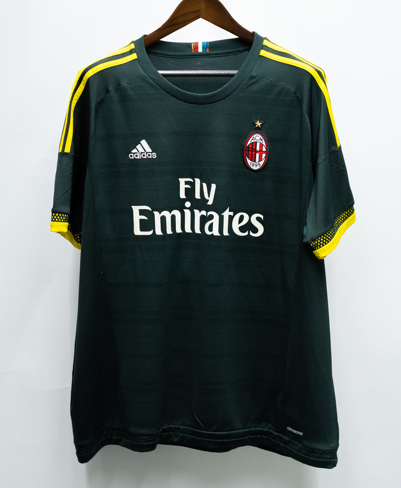 AC Milan 2015-16 Balotelli Third Kit (2XL)