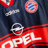 Bayern Munich 1997-99 Kuffour Home Kit (L)