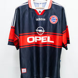 Bayern Munich 1997-99 Kuffour Home Kit (L)