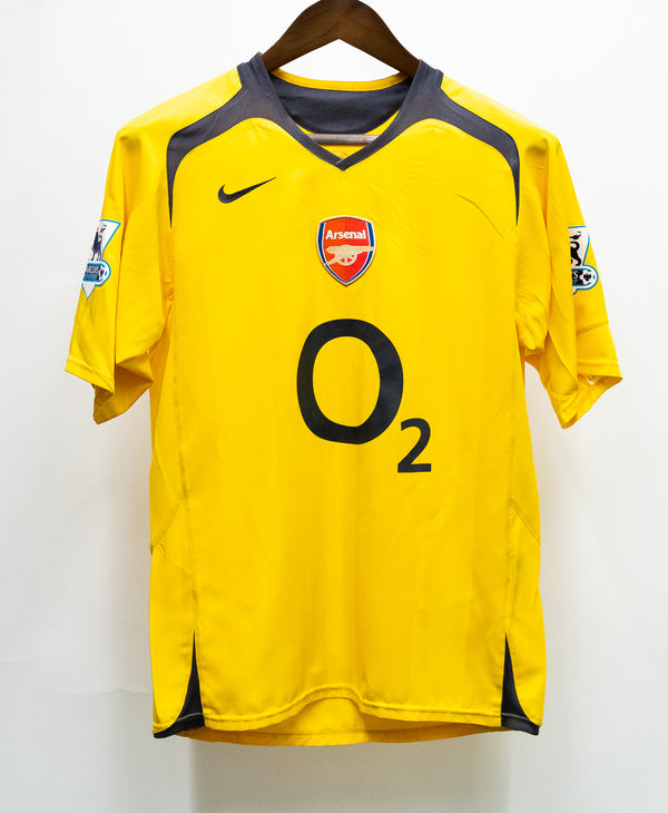 Arsenal 2005-06 Henry Away Kit (S)