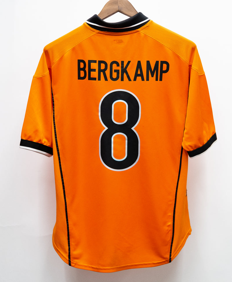 Netherlands 1998-99 Bergkamp Home Kit (M)