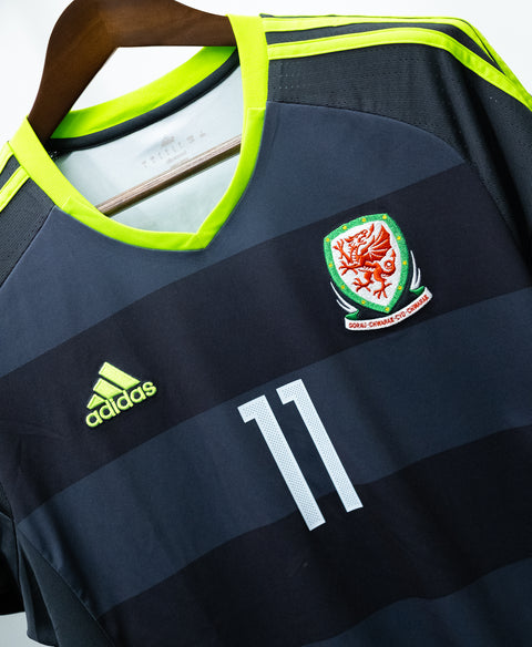 Wales 2016 Bale Away Kit (L)