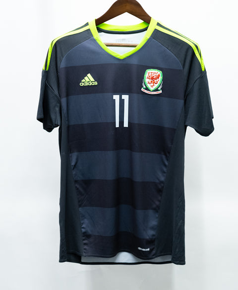 Wales 2016 Bale Away Kit (L)